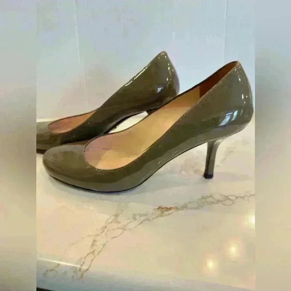 Prada Milano Patent Leather Stiletto Pumps (Dark Taupe) Size 36 - Picture 10 of 11